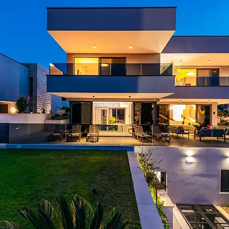Villa Seashell Deluxe Ii *
